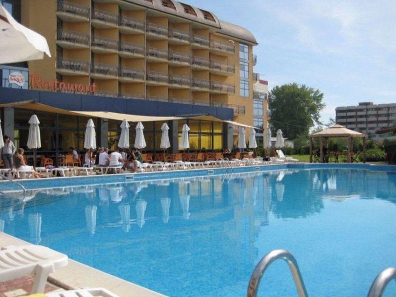 Hotel Baikal - All Inclusive Pantai Sunny Bagian luar foto