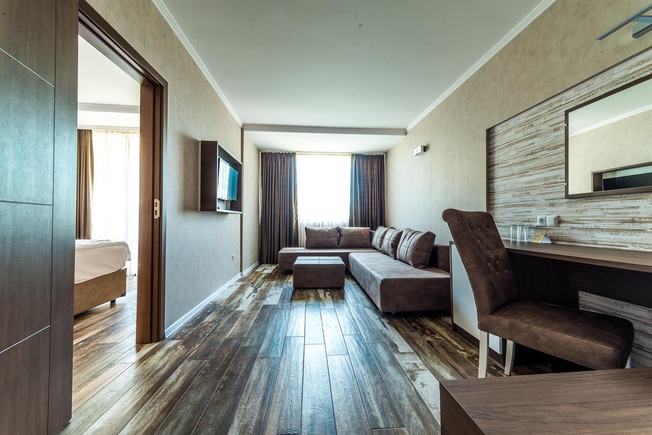 Hotel Baikal - All Inclusive Pantai Sunny Bagian luar foto